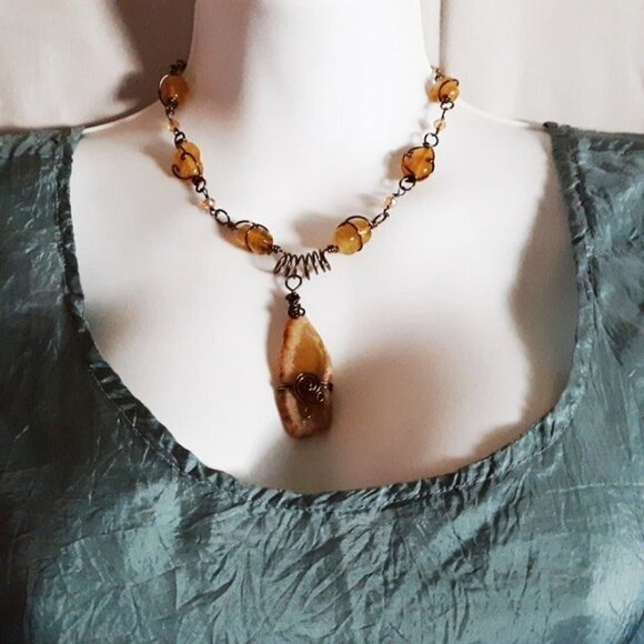 3300+ Items Sold on Poshmark with 5* Rating - Professional Wardrobe Enhancers - Picture 11 of 15